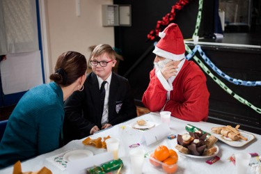 Christmas Dinner Endeavour 7